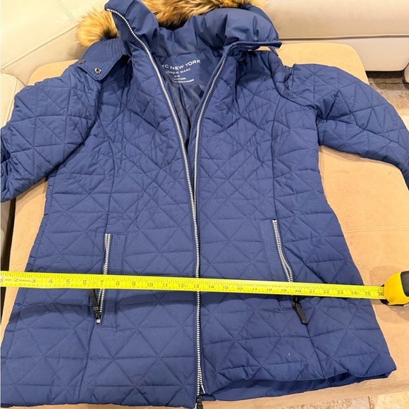 Quilted Blue womens Jacket with Faux Fur Trim size xl, color dark blue preowned - Picture 8 of 10